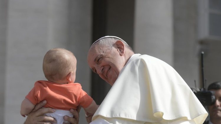 Katekese Paus Fransiskus  tentang    Hidup ‘Komunio (Komunitas) yang Dapat Mengatasi Perpecahan’